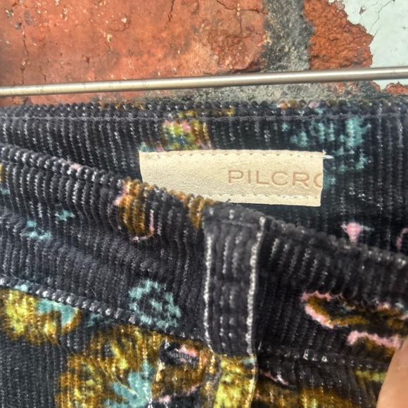 Anthropologie Pilcro The Icon Corduroy Flare Low-Rise Jeans Pants Floral Size 23 - Picture 11 of 15